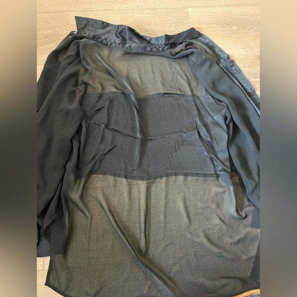 Zara Women’s Black sheer button down blouse Size Medium - Picture 5 of 6